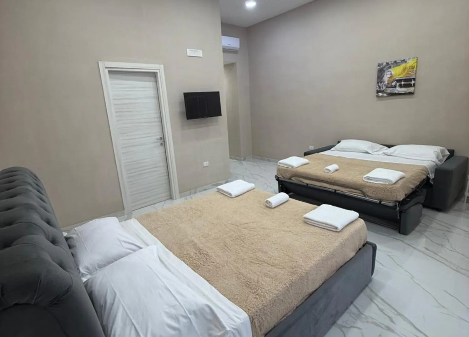 Valentino Caracciolo 105 Apartment Naples 0*,  Italy
