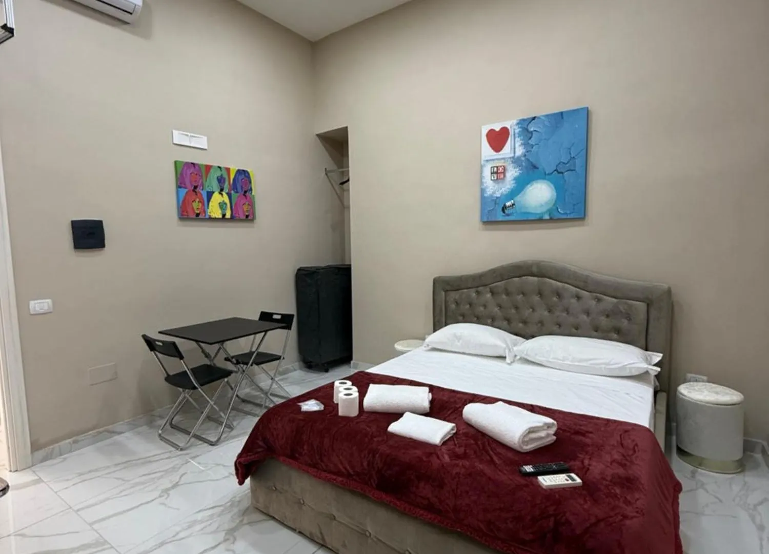 Valentino Caracciolo 105 Apartment Naples Italy
