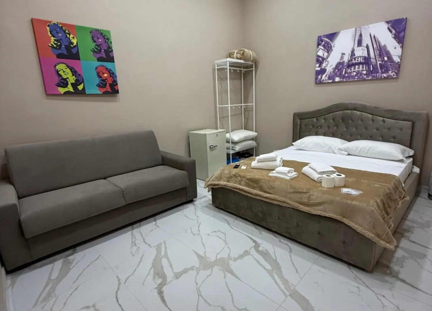 Valentino Caracciolo 105 Apartment Naples