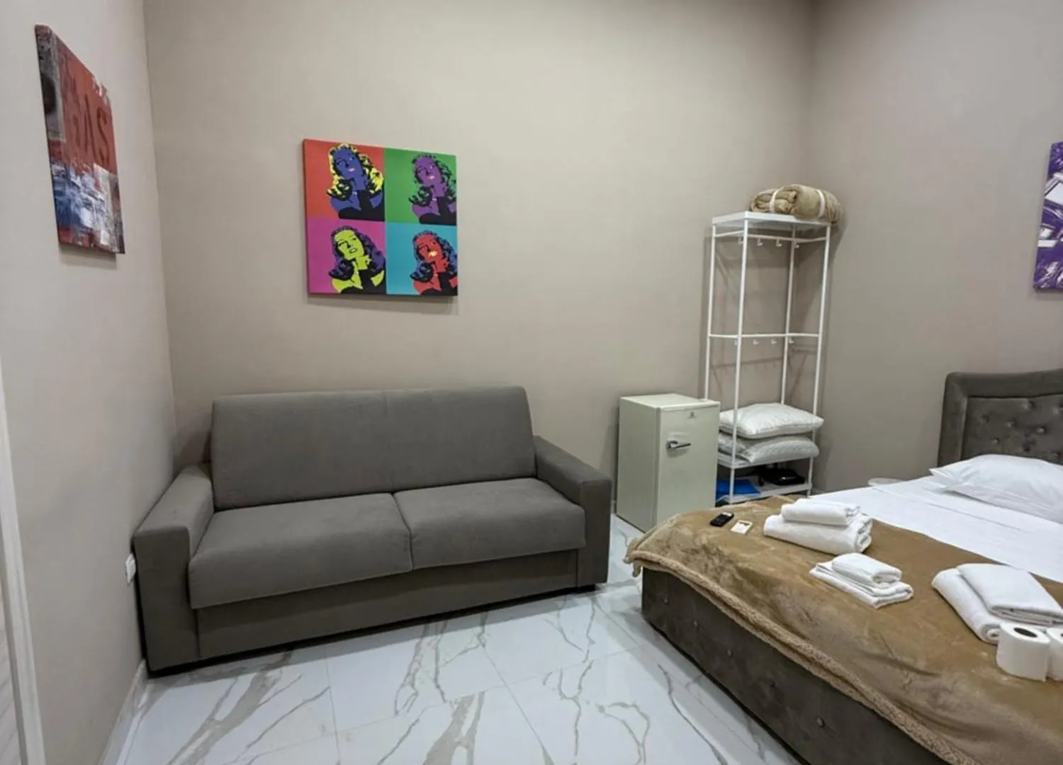 Valentino Caracciolo 105 Apartment Naples Italy