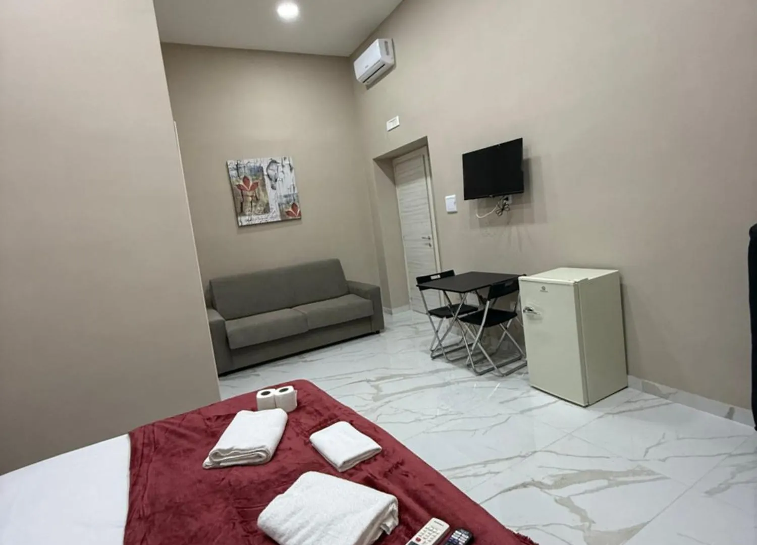 Valentino Caracciolo 105 Apartment Naples