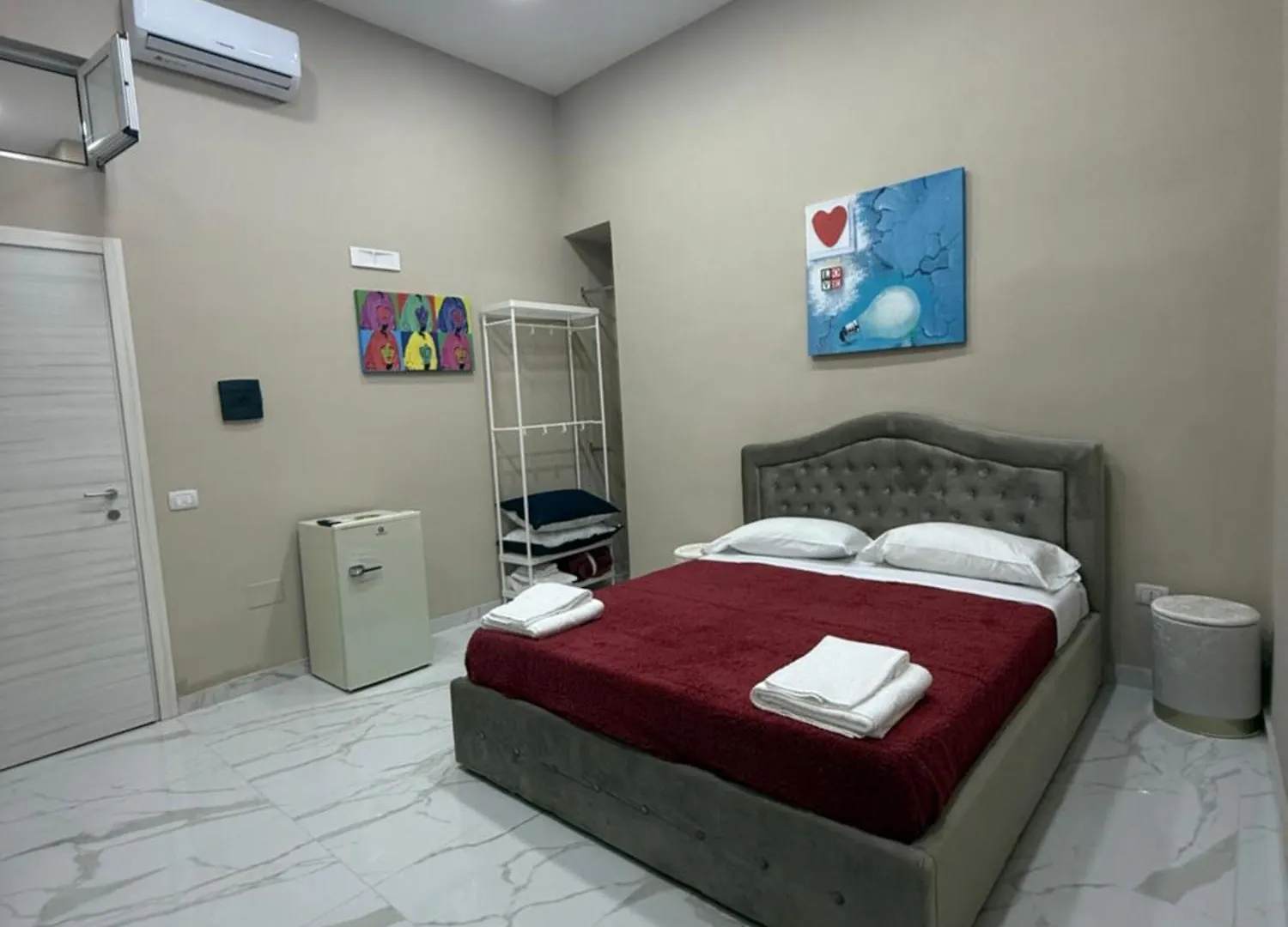 Valentino Caracciolo 105 Apartment Naples