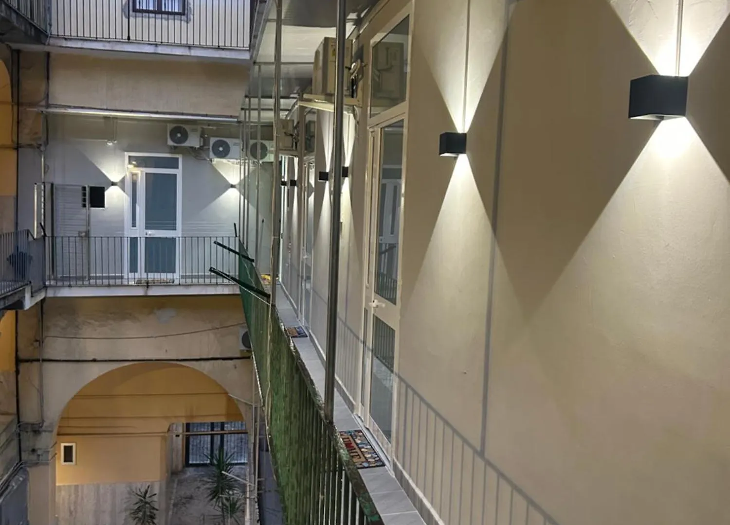 Valentino Caracciolo 105 Apartment Naples