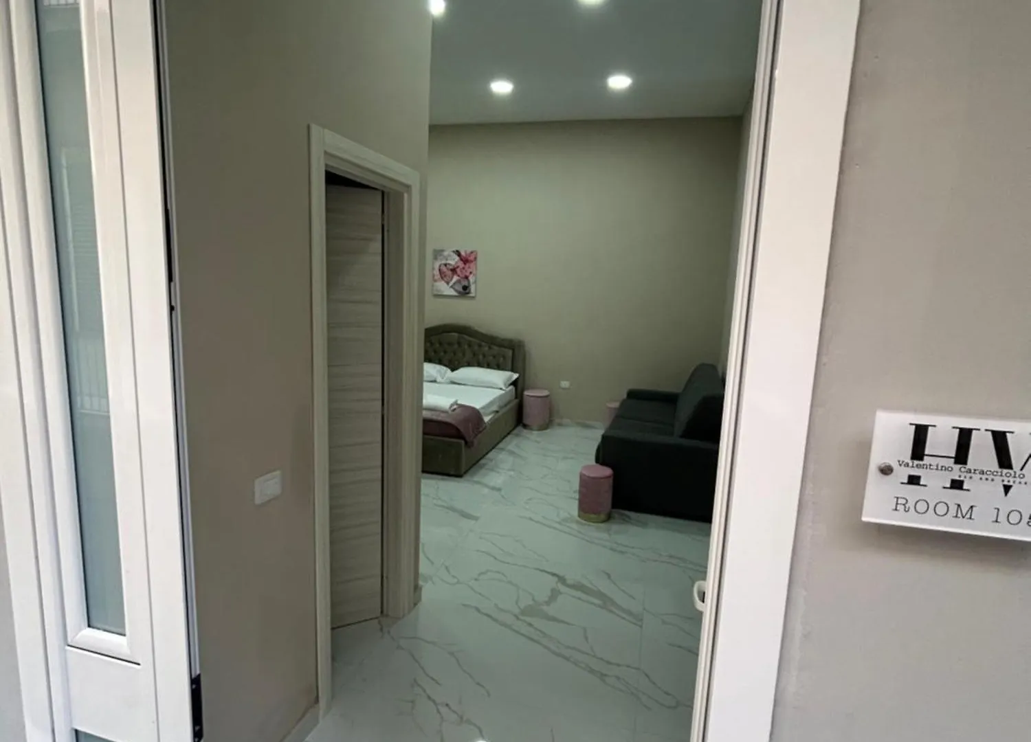 Valentino Caracciolo 105 Apartment Naples Italy